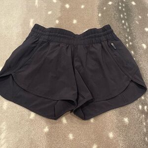 Lululemon track that shorts